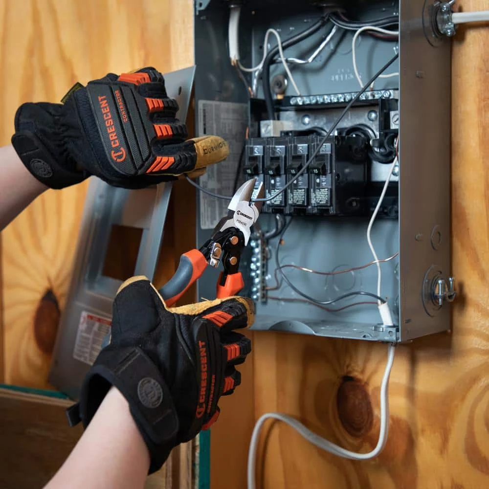 8 in. Pro-Series Diagonal Cutting Pliers by Crescent 5 8 in. Pro-Series Diagonal Cutting Pliers by Crescent - Image 3