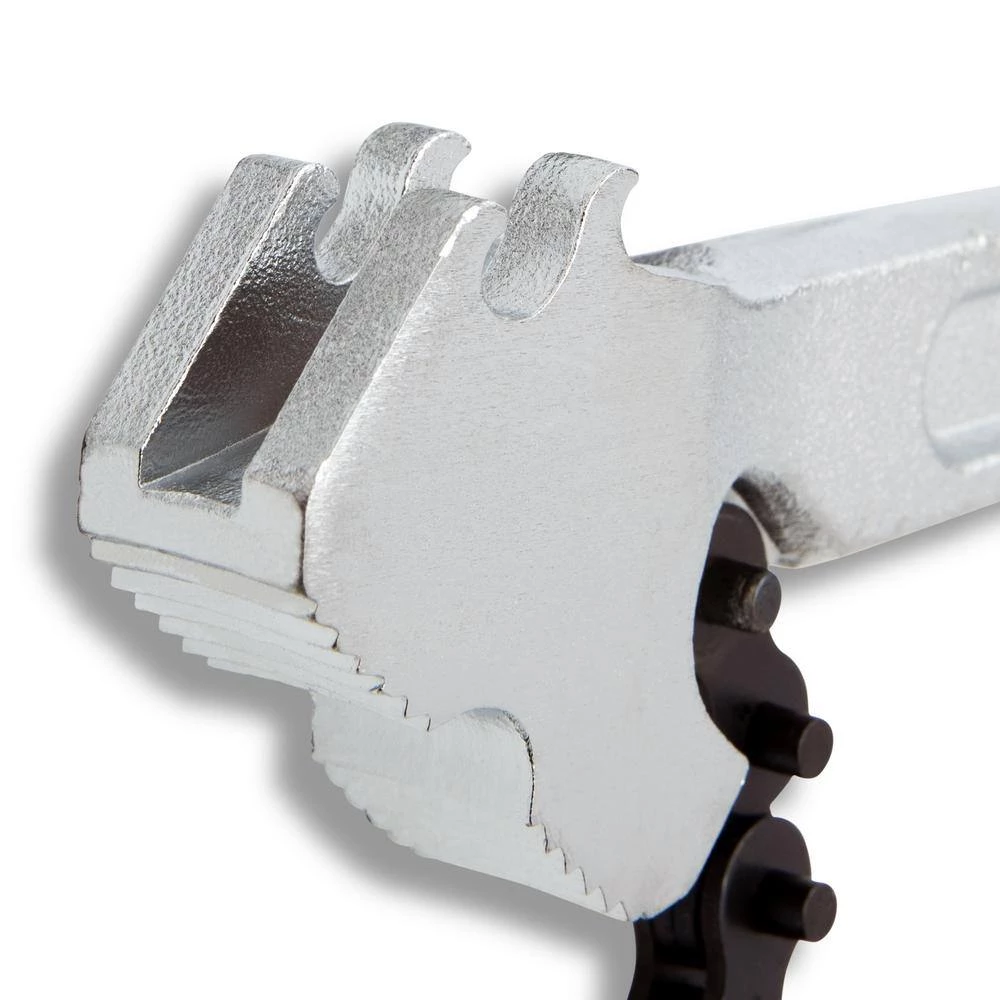 15 in. Chain Wrench by Crescent 6 15 in. Chain Wrench by Crescent - Image 4